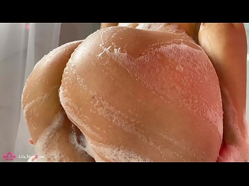 ❤️ Bruneta își masturbează păsărica cu un vibrator până la orgasm intens în duș ❤️❌   at ro.myteporn.ru ❌️