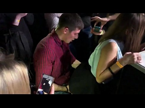 ❤️ Sex real într-un club de noapte rusesc. O rusoaică de 18 ani în anus și vagin futută într-un club de noapte ❤️❌ at ro.myteporn.ru ❌️