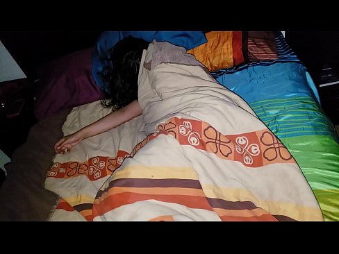❤️ Fiul vitreg care își ceartă tânăra mamă vitregă în timp ce ea doarme. ❤️❌ at ro.myteporn.ru ❌️